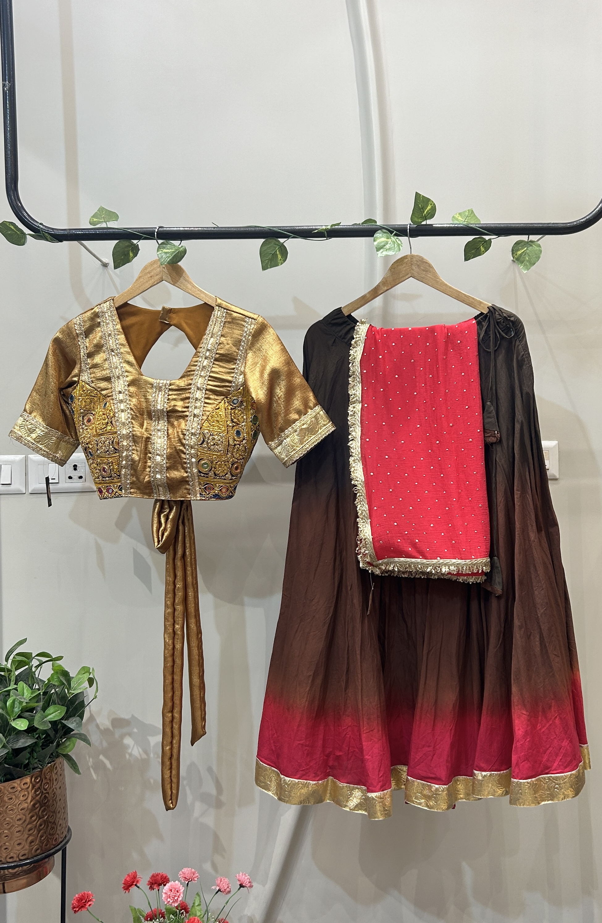 GOLDEN & RANI PINK